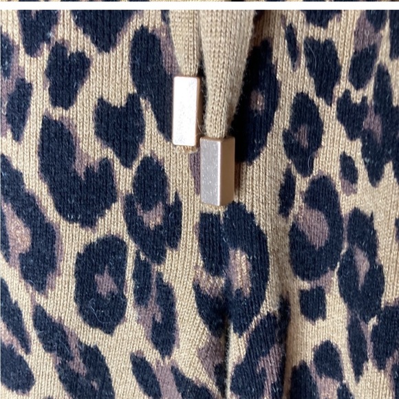 Chicos Zenergy Jogger Lounge Sweat pants Leopard Cotton Size 1 M Medium 8 / 10 - Picture 3 of 9